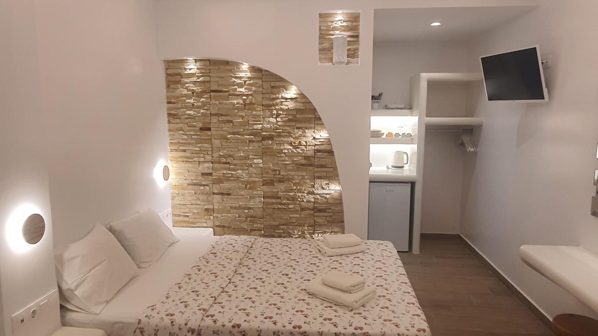 Augusta Studios & Apartments Naousa  Bagian luar foto