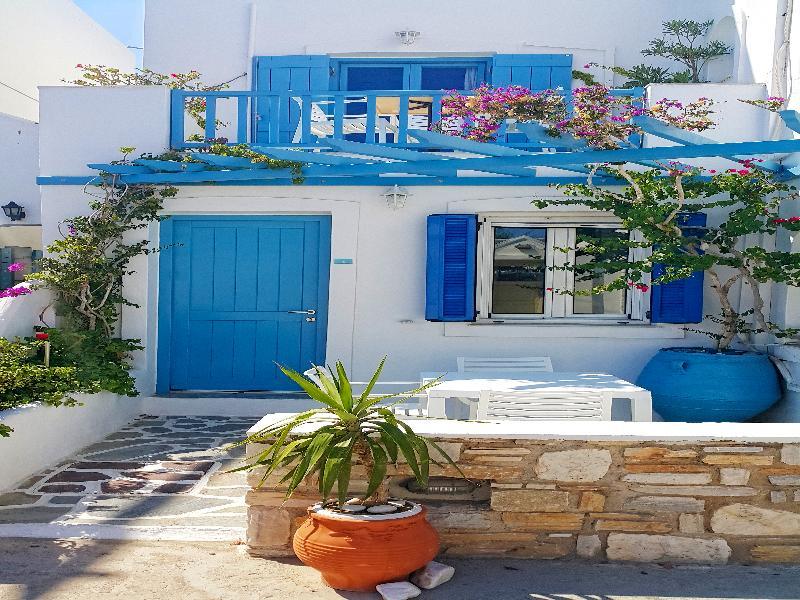 Augusta Studios & Apartments Naousa  Bagian luar foto