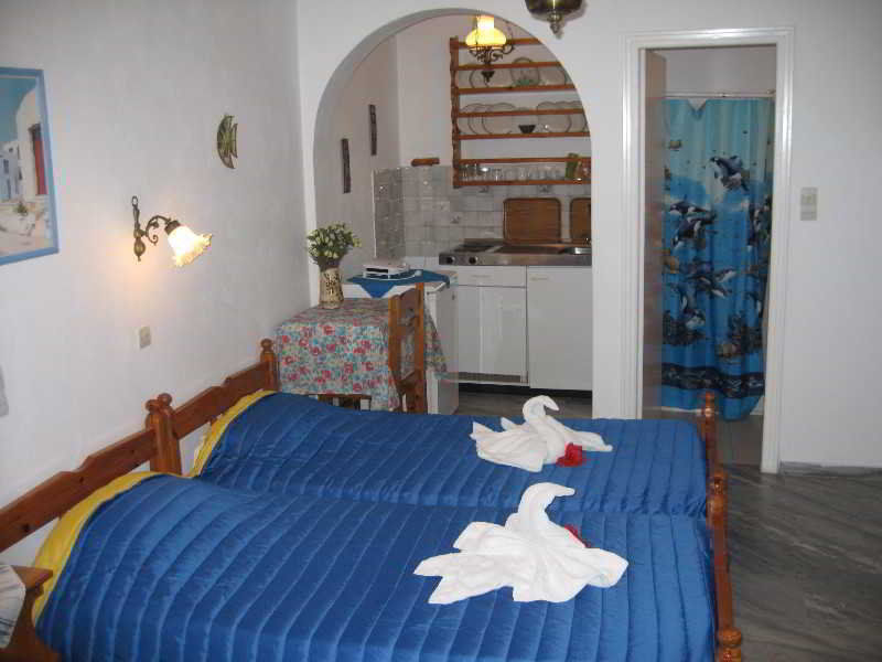 Augusta Studios & Apartments Naousa  Bagian luar foto